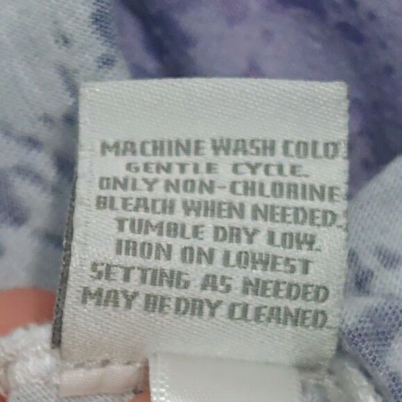 Zenergy by Chico's Women's 3 Rhinestone Graphic Top Purple Medallion 3/4 Sleeve - Picture 8 of 12